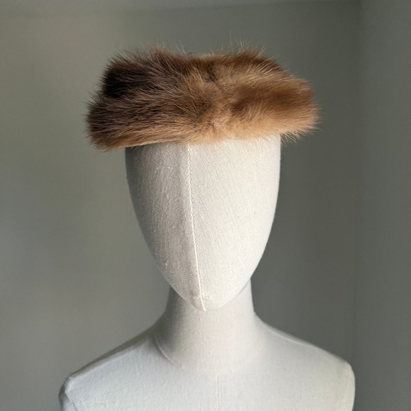 Vintage 50s Genuine Fur Pillbox Hat with Satin Bow Retro Polished Jackie O Glam - Picture 2 of 7